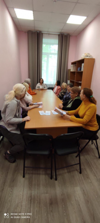 Специалист отдела защиты прав застрахованных ТФОМС региона Елена Егорова посетила АНО центр социального обслуживания населения «Долголетие»