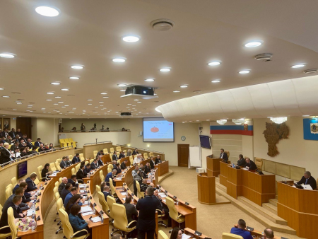 Законопроект о бюджете ТФОМС на очередной трехлетний период был принят на заседании Законодательного собрания региона