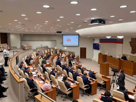 Законопроект о бюджете ТФОМС на очередной трехлетний период был принят на заседании Законодательного собрания региона